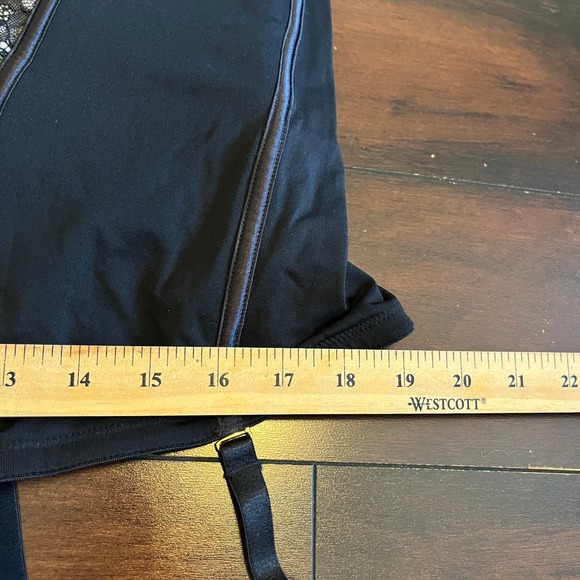 Cacique Women's Corset Sz 42DDD Veiled Lace Hook & Eye Black Underwire Sexy NWT - Picture 8 of 13